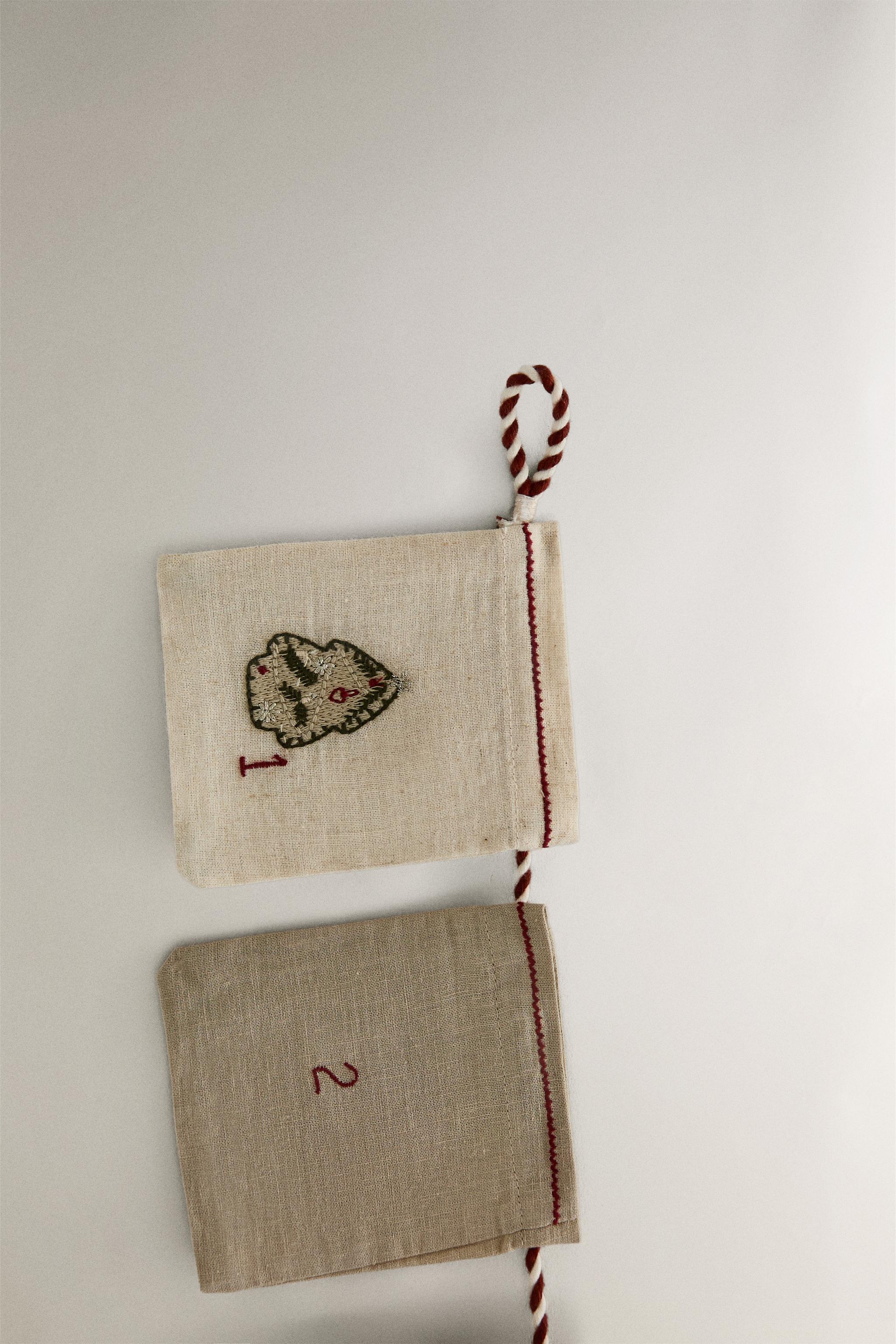 CHRISTMAS EMBROIDERED ADVENT CALENDAR GARLAND